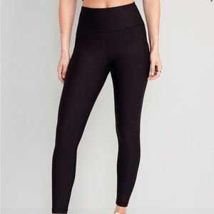 Old Navy Powersoft 7/8 Leggings -Size L